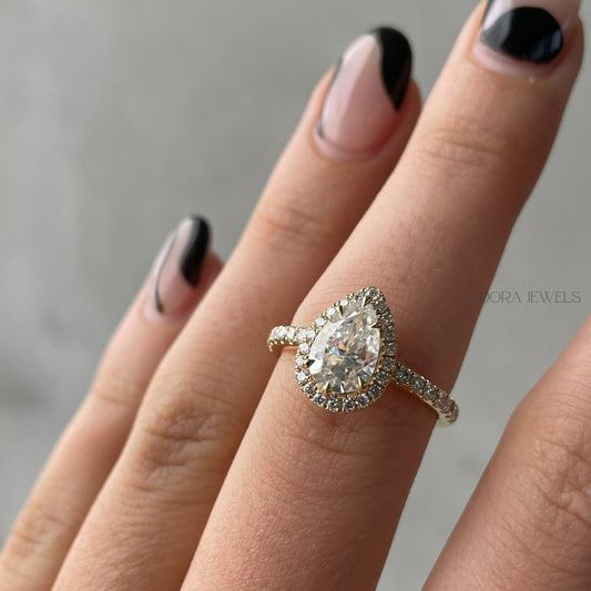 Elegant Pear Cut Halo Diamond Engagement Ring
