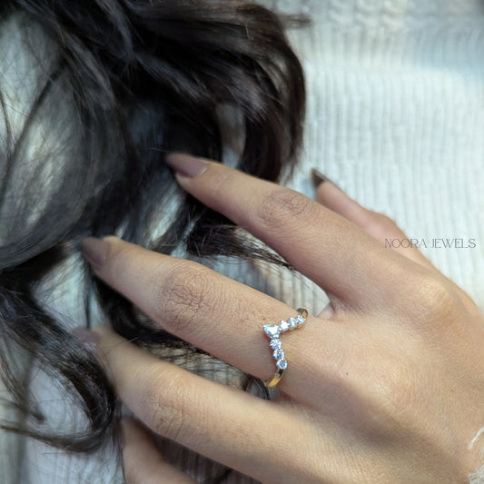 Elegant V-Shaped Diamond Ring