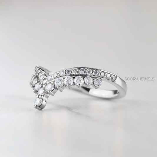 Vintage V-Shaped Diamond Chevron Wedding Band